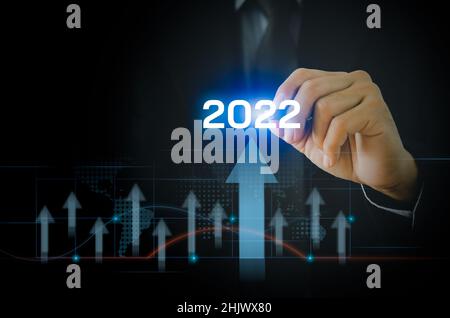 Sviluppare per successo e sviluppare le idee di affari. Business piano 2022 crescita nel futuro della società nel nuovo anno 2022 in finanza Foto Stock