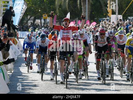 Ciclisti professionisti di tutto il mondo durante il Challenge Mallorca Vuelta Ciclista, girando per Mallorca nell'edizione 2022. Foto Stock