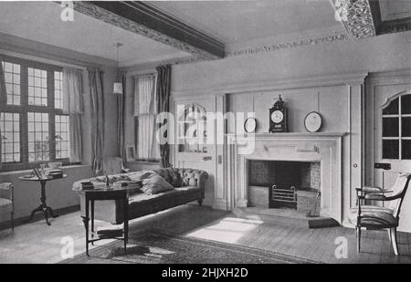 Tuesley Court, vicino a Godalming, Surrey : il salotto. E. Guy Dawber, architetto (1908) Foto Stock