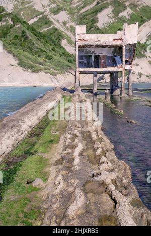 Mare, la spiaggia di trave di Portonovo, Ancona, Marche, Italia, Europa Foto Stock