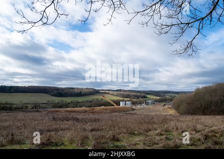 HS2 impianti a Little Missenden, Buckinghamshire, adiacente al A413. HS2/Align sta costruendo un'asta di sfiato per accedere al tunnel sotto i Chilterns Foto Stock