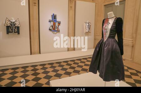 YVES SAINT LAURENT AL MUSEO PICASSO-PARIS Foto Stock