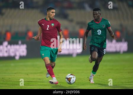 Yaoundé, Camerun, 25 gennaio 2022: Achraf Hakimi del Marocco durante il Marocco contro Malawi- Africa Cup of Nations allo Stadio Ahmadou Ahidjo. Prezzo Kim/CSM. Foto Stock