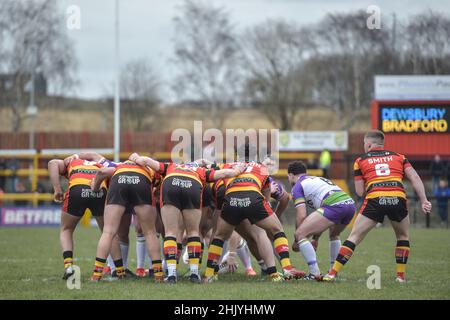 Dewsbury, Inghilterra - 30 gennaio 2022 - Scrum durante il campionato di rugby League Betfred Round 1 Dewsbury Rams vs Bradford Bulls al Tetley Stadium, Dewsbury, Regno Unito Dean Williams Foto Stock