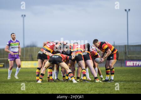 Dewsbury, Inghilterra - 30 gennaio 2022 - Scrum durante il campionato di rugby League Betfred Round 1 Dewsbury Rams vs Bradford Bulls al Tetley Stadium, Dewsbury, Regno Unito Dean Williams Foto Stock