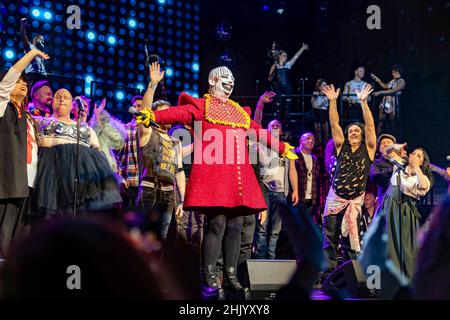 Spettacoli PIC: Boy George ha chiuso un trionfante ritorno dei suoi spettacoli musicali Taboo al London Palladium la scorsa notte. Ci sono stato due notti per la BE Foto Stock