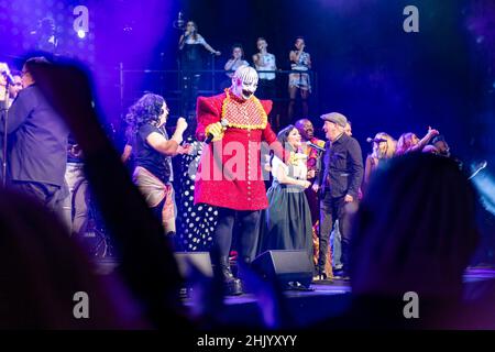 Spettacoli PIC: Boy George ha chiuso un trionfante ritorno dei suoi spettacoli musicali Taboo al London Palladium la scorsa notte. Ci sono stato due notti per la BE Foto Stock