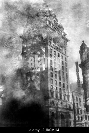Chiama Newspaper Building in Flames dopo il terremoto, San Francisco, California, USA, Pillsbury Picture Company, Aprile 1906 Foto Stock
