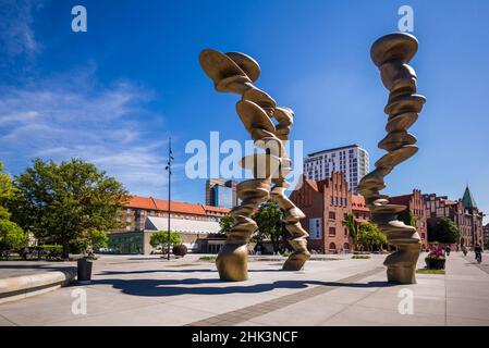 Svezia, Scania, Malmo, Malmo Konsthall, spazio d'arte contemporanea, scultura esterna, punti di vista, dell'artista Tony Craig, 2017 Foto Stock
