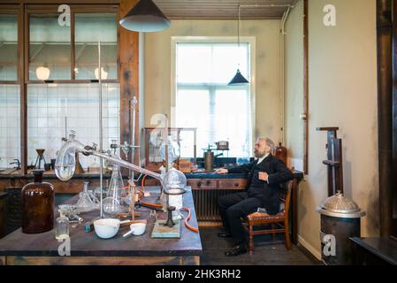 Svezia, Varmland, Karlskoga, laboratorio Alfred Nobel, laboratorio interno Foto Stock