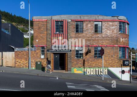Lo storico edificio British Hotel a Lyttleton, vicino a Christchurch, Nuova Zelanda. Foto Stock