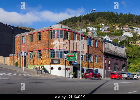Lo storico edificio British Hotel a Lyttleton, vicino a Christchurch, Nuova Zelanda. Foto Stock