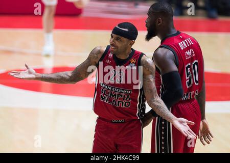 Belgrado, Serbia, 1st febbraio 2022. Malcolm Delaney di AX Armani Exchange Milano reagisce durante la partita Turkish Airlines Eurolega tra Crvena Zvezda MTS Belgrado / AX Armani Exchange Milano a Belgrado, Serbia. Febbraio 1, 2022. Credit: Nikola Krstic/Alamy Foto Stock