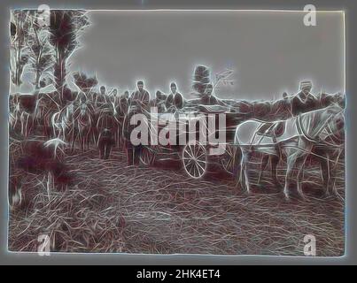 Ispirato da Mozaffer al-DIN Shah in una carrozza a cavallo, una delle 274 fotografie vintage, gelatina argento stampa carta, fine 19th-inizio 20th secolo, Qajar, periodo Qajar, 4 9/16 x 6 1/4 in., 11,6 x 15,9 cm, caravan, carrozza, paese, cane, elite, quinto re qajar, stampa argento gelatina, reinventata da Artotop. L'arte classica reinventata con un tocco moderno. Design di calda e allegra luminosità e di raggi di luce. La fotografia si ispira al surrealismo e al futurismo, abbracciando l'energia dinamica della tecnologia moderna, del movimento, della velocità e rivoluzionando la cultura Foto Stock