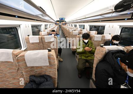 Stazione ferroviaria di Qinghe, 2 FEBBRAIO 2022 : i Giochi Olimpici invernali di Pechino 2022 alla stazione ferroviaria di Qinghe a Pechino, Cina. Credit: MATSUO.K/AFLO SPORT/Alamy Live News Foto Stock