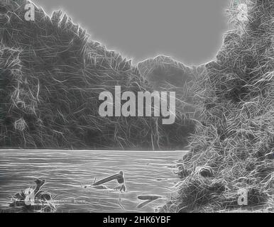 Ispirato da Haratira, fiume Wanganui, studio Burton Brothers, studio di fotografia, Nuova Zelanda, Processo a piastra asciutta in gelatina, primo piano del fiume Whanganui dalla riva destra, reinventato da Artotop. L'arte classica reinventata con un tocco moderno. Design di calda e allegra luminosità e di raggi di luce. La fotografia si ispira al surrealismo e al futurismo, abbracciando l'energia dinamica della tecnologia moderna, del movimento, della velocità e rivoluzionando la cultura Foto Stock