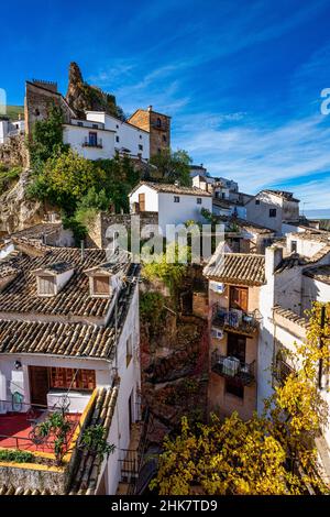 Vista sul Castello di Yedra nella città di Cazorla, provincia di Jaen, Andalusia, Spagna. Foto Stock