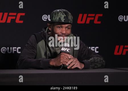 2 febbraio 2022, Las Vegas, Nevada, Las Vegas, NV, Stati Uniti: LAS VEGAS, NV - 2 FEBBRAIO: Carlston Harris interagisce con i media durante la UFC Vegas 47: Hermansson contro Srickland Media Day alla UFC Apex il 2 febbraio 2022 a Las Vegas, Nevada, Stati Uniti. (Credit Image: © Diego Ribas/PX Imagens via ZUMA Press Wire) Foto Stock