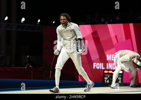 26th LUGLIO 2021 - CHIBA, GIAPPONE: Enzo Lefort di Francia reagisce al passaggio ai Quarterfinals del foglio maschile al Tokyo 2020 Olympic Foto Stock