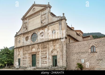 Chiesa di San Pietro in Spoleto, Umbria, Italia Foto Stock