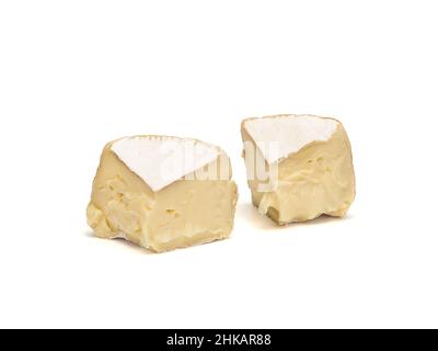 due pezzi di brie fresco isolato su sfondo bianco Foto Stock