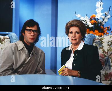 Fragen Sie Frau Doktor Cora, Comedy-Sendereihe, Deutschland 1989, Darsteller: Jan Fedder, Johanna von Koczian Foto Stock