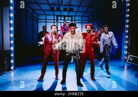 Kool e The Gang, amerikanische Soul, Funk und disco Band, Ronald Bell, James JT Taylor, Michael Ray, bei einem Auftritt, 1985. Kool and the Gang, American Soul, Funk and disco band, Ronald Bell, James JT Taylor, Michael Ray, performance 1985. Foto Stock