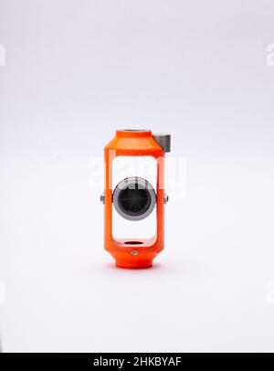 Mini prisma arancione MP24 in supporto con livella a bolla Foto Stock