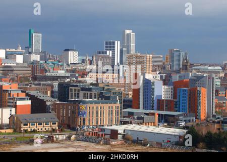 Una vista sul centro di Leeds da Armley. Foto Stock