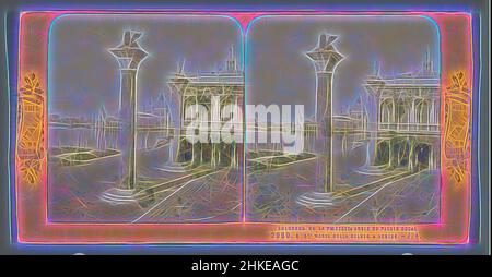 Ispirato dalla vista del Palazzo Ducale e da due colonne che lo precedono a Venezia, sullo sfondo la basilica di Santa Maria della Salute, Colonnes de la Piazzetta Angle du Palais Ducal et sta Maria della Salute a Venise, Vues d'Italie, Jean Andrieu, editore: Blocco Adolphe, Venezia, Editore, reimmaginato da Artotop. L'arte classica reinventata con un tocco moderno. Design di calda e allegra luminosità e di raggi di luce. La fotografia si ispira al surrealismo e al futurismo, abbracciando l'energia dinamica della tecnologia moderna, del movimento, della velocità e rivoluzionando la cultura Foto Stock