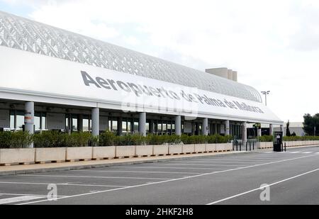 Aeroporto di Palma de Mallorca vuoto di persone durante la pandemia covid nel 2020. Foto Stock