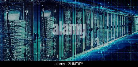 Data center con server e intelligenza artificiale Foto Stock