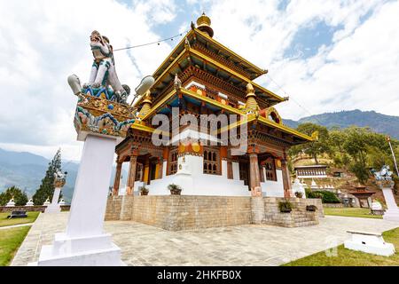 Esterno del tempio Khamsum Yeulley Namgyal Chorten a Punakha, Bhutan, Asia Foto Stock