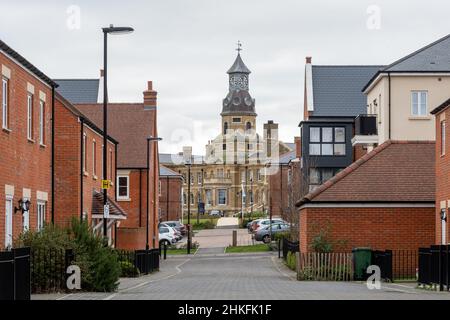 Il nuovo Wellesley Development Gun Hill Park by Weston ospita l'edificio del Cambridge Military Hospital ad Aldershot, Hampshire, Inghilterra, Regno Unito Foto Stock
