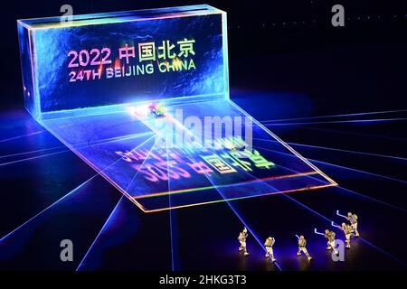 Pechino, Cina. 04th Feb 2022. Cerimonia di apertura delle Olimpiadi invernali 2022, venerdì 4 febbraio 2022, a Pechino, Cina. Credit: Roman Vondrous/CTK Photo/Alamy Live News Foto Stock
