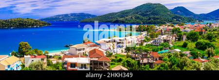 Vista panoramica della baia di Nidri, splendida isola di Lefkada. Bellissime isole ioniche della Grecia. Vacanze estive greche Foto Stock