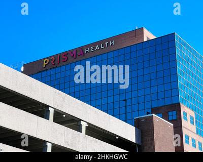 Columbia, Carolina del Sud - 27 novembre 2021: PRISMA Health Baptist Hospital nel centro di Columbia, il campidoglio dello stato. Foto Stock