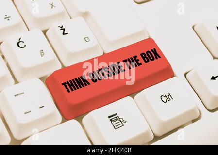 Visualizzazione concettuale pensare fuori dalla scatola. Business Overview Be unico idee diverse portare brainstorming Abstract presentare Ethical Hacker, digitando Foto Stock