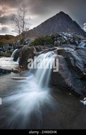 Cascate di Buachaille Etive Mor, Regno Unito, Scozia, Buachaille Etive Mor, Glencoe Foto Stock