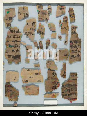 Arte ispirata da frammenti di papiro inscritti in Demotic, Papyrus, Ink, Egypt, 332 a.C.E.-642 C.E., Dal periodo tolemaico al periodo tardo antico, a: Vetro: 8 1/8 x 10 1/8 pollici, 20,7 x 25,7 cm, opere classiche modernizzate da Artotop con un tuffo di modernità. Forme, colore e valore, impatto visivo accattivante sulle emozioni artistiche attraverso la libertà delle opere d'arte in modo contemporaneo. Un messaggio senza tempo che persegue una nuova direzione selvaggiamente creativa. Artisti che si rivolgono al supporto digitale e creano l'NFT Artotop Foto Stock