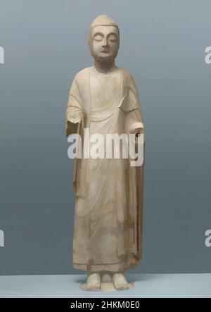 Arte ispirata al Buddha di Sâkyamuni, cinese, dinastia Qi settentrionale, 550-577, o dinastia sui, 581-618, fine 6th secolo, marmo con tracce di pigmento, fabbricato nella provincia di Shanxi, Cina, Asia, scultura, pietra & minerale, altezza dalla parte inferiore dell'inserto del piedistallo alla parte superiore della testa: 74 poll. (188, opere classiche modernizzate da Artotop con un tuffo di modernità. Forme, colore e valore, impatto visivo accattivante sulle emozioni artistiche attraverso la libertà delle opere d'arte in modo contemporaneo. Un messaggio senza tempo che persegue una nuova direzione selvaggiamente creativa. Artisti che si rivolgono al supporto digitale e creano l'NFT Artotop Foto Stock