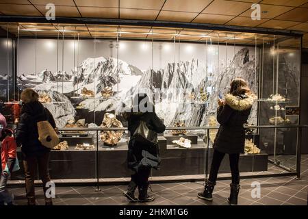 Reportage : riapertura del Musée des Cristaux, CHAMONIX dopo 2 anni di ristrutturazione (autunno 2021) Espace TAIRRAZ (700 mq e 1900 mostre) Foto Stock