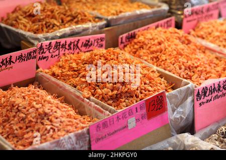 Gamberetti secchi nel mercato, Cina città, NYC Foto Stock