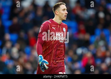 5th febbraio 2022 : Weston Homes Stadium, Peterborough, Cambridgeshire, Inghilterra; fa Cup Football, Peterborough contro Queens Park Rangers; Steven Benda di Peterborough United Foto Stock