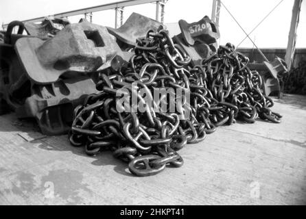 Produttore di catene e cavi di ancoraggio, Cardiff, 1980's 8270kg pesi di ancoraggio. 8 tonnellate britanniche. Foto Stock