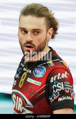 Perugia, Italia. 05th Feb, 2022. Rychlicki kamil (n.8 Signore sicurezza conad perugia) durante Sir Safety Conad Perugia vs Consar Ravenna, Volleyball Italian Serie A Men Superleague Championship in Perugia, Italy, February 05 2022 Credit: Independent Photo Agency/Alamy Live News Foto Stock