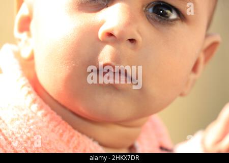 cute bambino indiano felice. Foto Stock