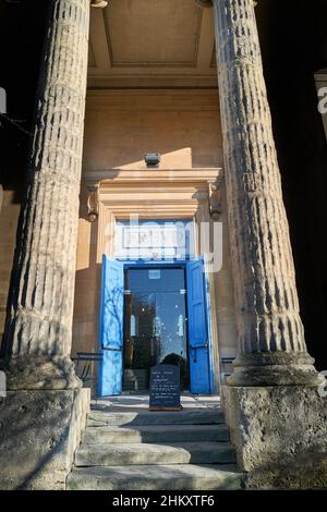 Freud, caffetteria e bar in una ex chiesa di Oxford, Inghilterra. Foto Stock