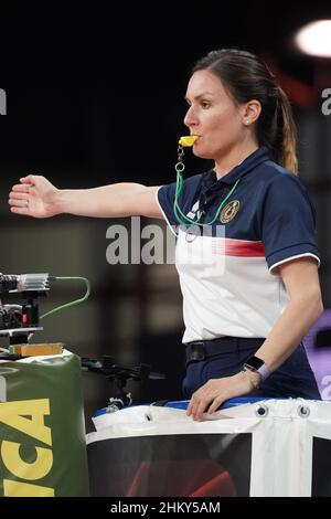 Perugia, Italia. 05th feb, 2022. Verrucina antonella (1Â° arbitro) durante Sir Safety Conad Perugia vs Consar Ravenna, Volley Campionato Italiano Serie A Men Superleague a Perugia, Italia, Febbraio 05 2022 Credit: Independent Photo Agency/Alamy Live News Foto Stock