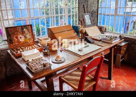 Studio, Museo Frida Kahlo, Coyoacan, Città del Messico. Nord America Foto Stock